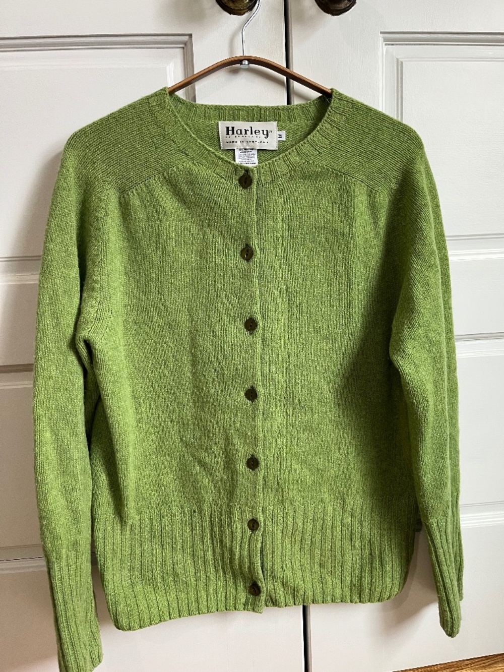 Harley of Scotland geelong lambs wool cardigan sweater